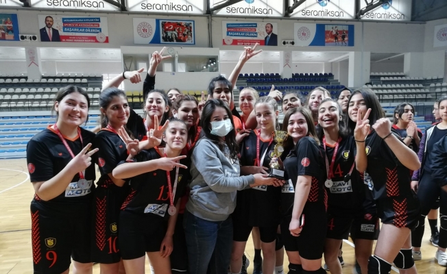 Okul Sporları Genç Kızlar Hentbol İl Birinciliği müsabakaları sona erdi