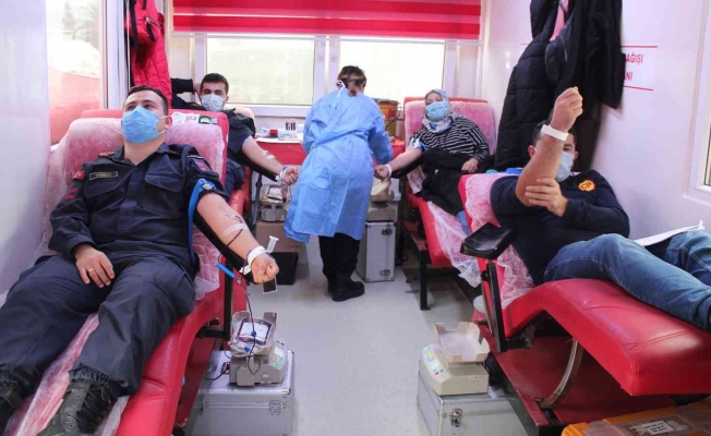 Alaşehir’de kan verme rekoru kırıldı