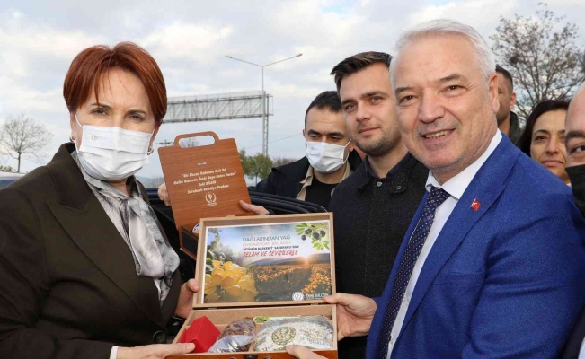 İYİ Parti Genel Başkanı Meral Akşener Saruhanlı’da karşılandı