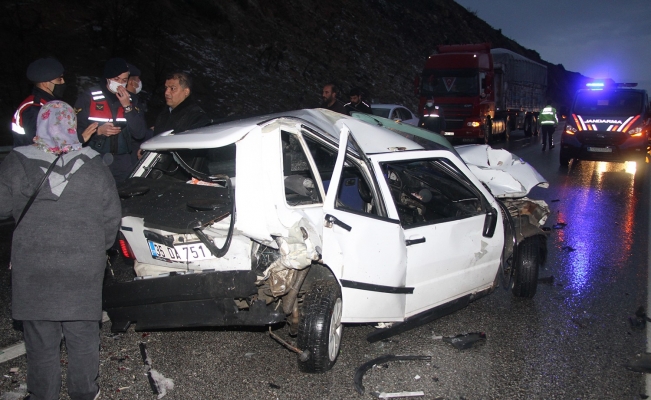 Manisa’da zincirleme kaza, 11 araç birbirine girdi