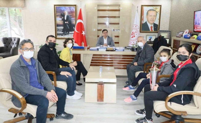 Manisalı satranççılar Türkiye şampiyonu oldu