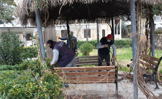 Şehzadeler Belediyesi’nden Muradiye Camisi’nde hummalı çalışma