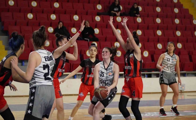 U18 Kızlar Basketbol Bölge Şampiyonası Manisa’da başladı