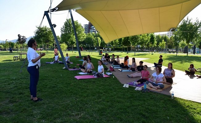 Dünya Yoga Günü Atatürk Kent Parkı’nda kutlandı