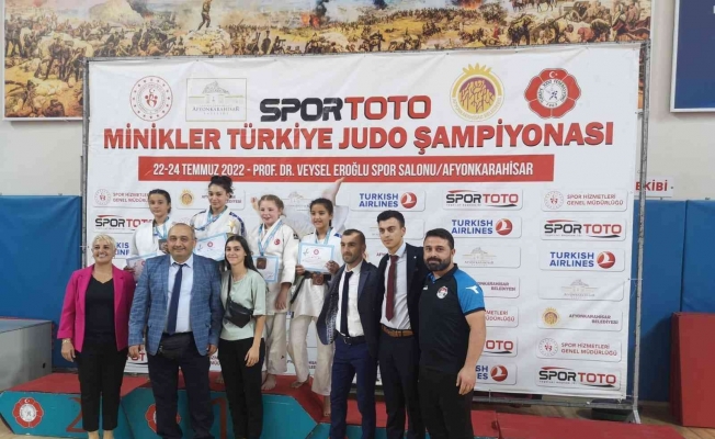 Yunusemreli İkra Türkiye Şampiyonu
