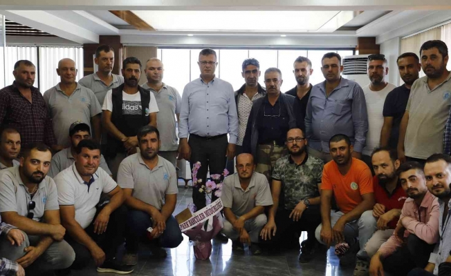 Alaşehir Belediyesi çalışanlarından başkana teşekkür ziyareti