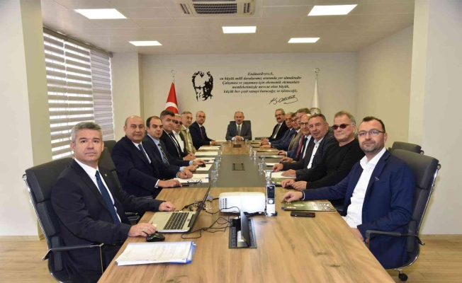 Salihli OSB müteşebbis heyeti Vali Karadeniz başkanlığında toplandı