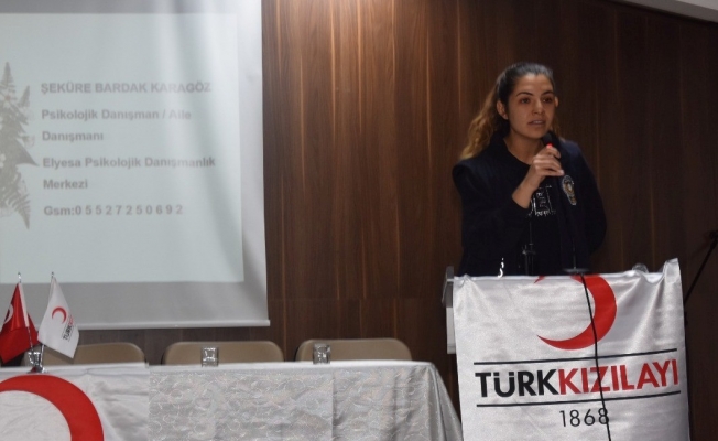 Kızılay’dan ’Kadına şiddet ve çocuk istismarına hayır’ konferansı