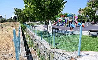 MASKİ’den Akhisar merkezde panel çit imalatı