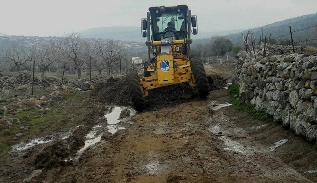 Yunusemre’de arazi yolları yenileniyor