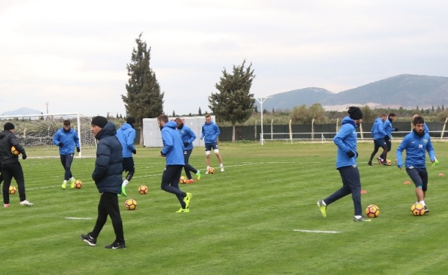 Akhisar Belediyespor, Adanaspor maçı hazırlıklarına başladı