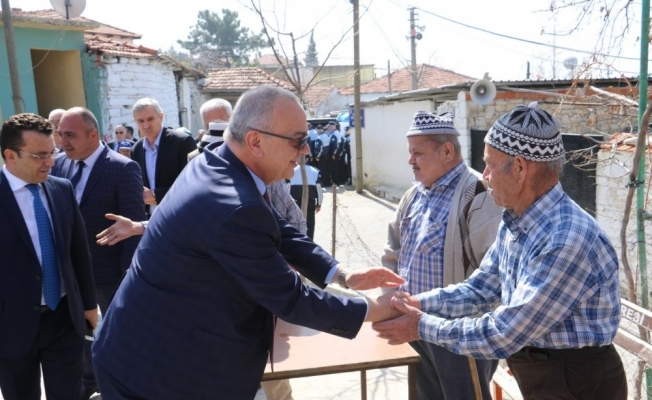 Başkan Ergün, Soma’da vatandaşları dinledi