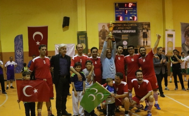 Futsalın şampiyonu Aliya İzzetbegoviç Lisesi oldu