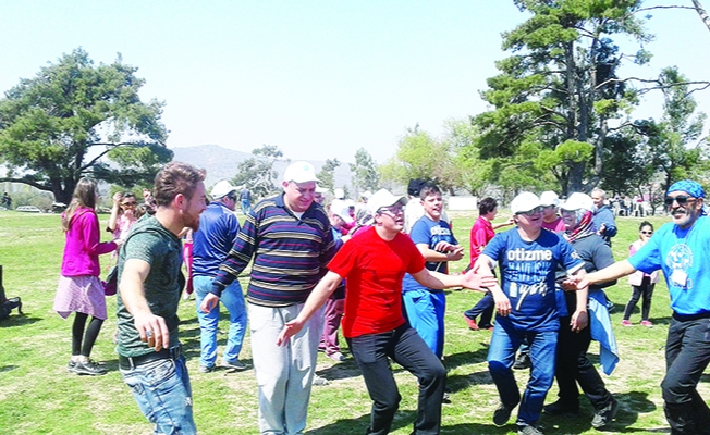 Otizm Farkındalık Günü’nde anlamlı etkinlik