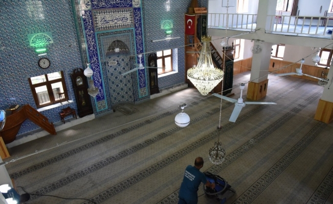 Yunusemre’de camiler Ramazan’a hazırlanıyor