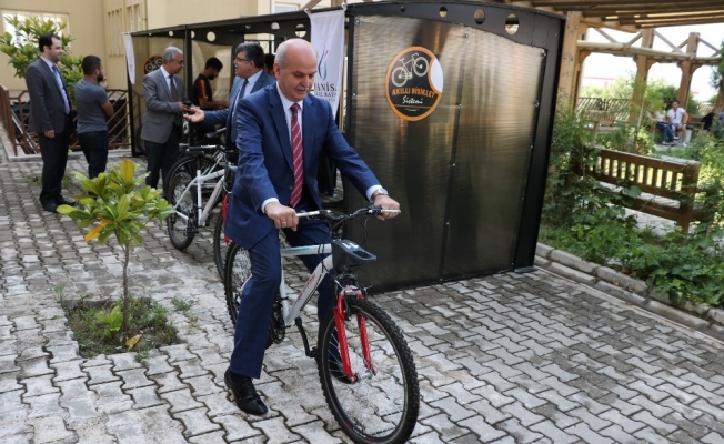 Manisa CBÜ’de bisiklet istasyonu açıldı