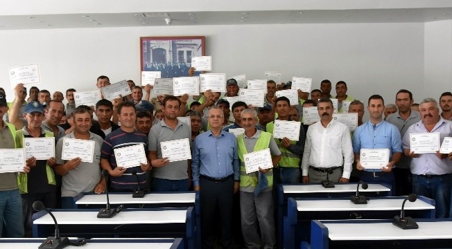 Salihli’de temizlik işçileri sertifikalı oldu