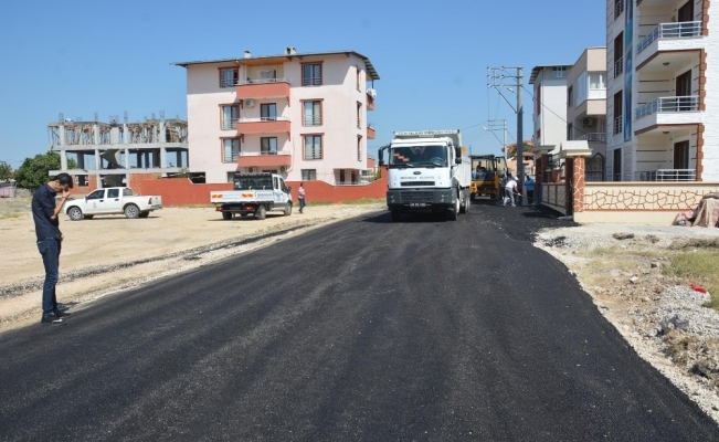 Ahmet Bedevi Mahallesinde asfalt çalışması