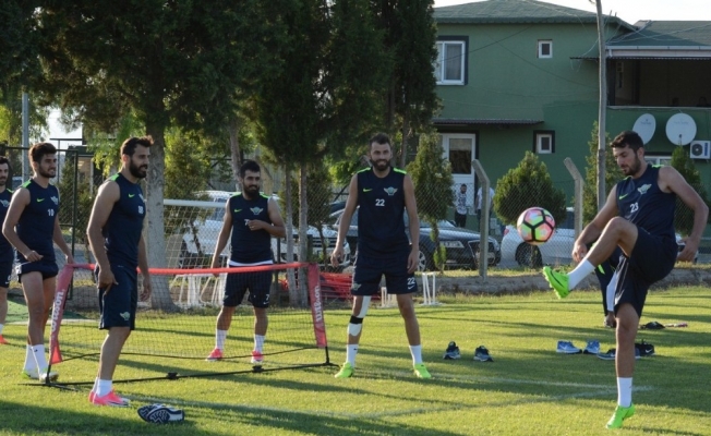 Akhisar Belediyespor, yeni sezon hazırlıklarını sürdürüyor