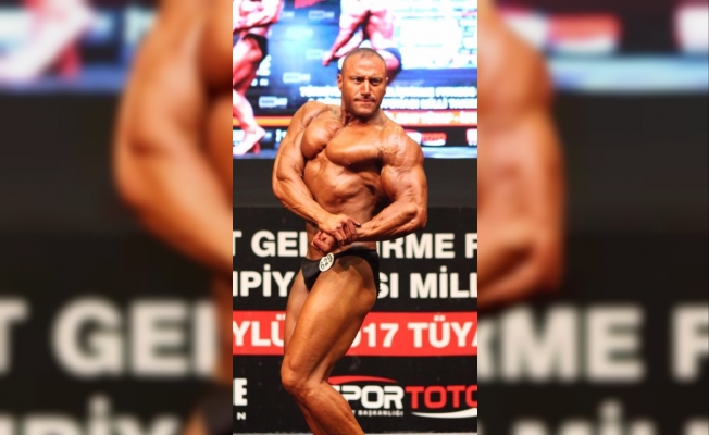 Eski milletvekilinin oğlu vücut geliştirmede Türkiye şampiyonu oldu