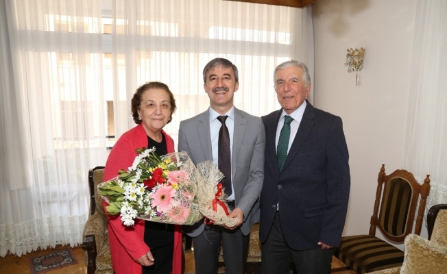 Başkan Şirin, 50 yıllık çiftin mutluluğuna ortak oldu