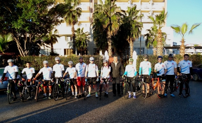 Manisalı bisikletçiler Antalya’dan derecelerle döndü
