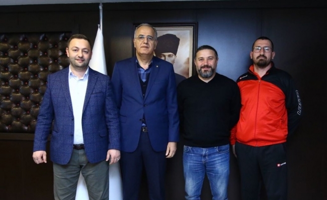 Salihli Belediyespor’dan TVF Başkanı Üstündağ’a ziyaret