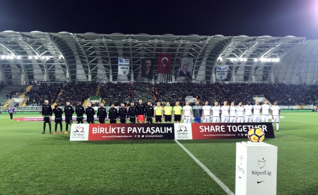 Spor Toto Süper Lig: T.M. Akhisarspor: 1 - A.Konyaspor: 0 (İlk yarı)