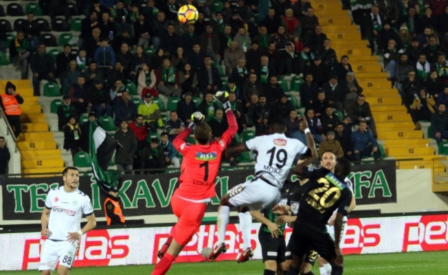 Spor Toto Süper Lig: T.M. Akhisarspor: 3 - A.Konyaspor: 0 (Maç sonucu)