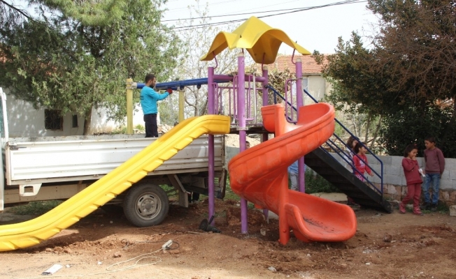 Alaşehir’de her mahalleye çocuk oyun grubu