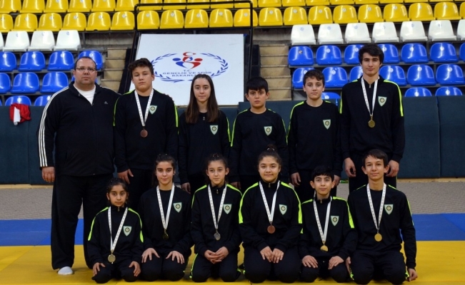 Manisa Büyükşehir Belediyespor judoda madalyaları topladı