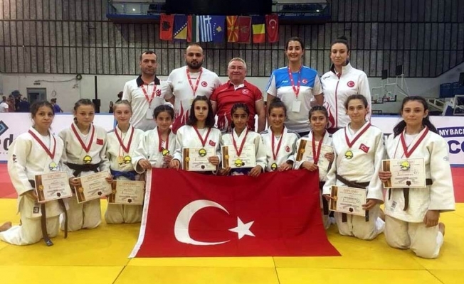 Salihlili judocu Balkan şampiyonu oldu