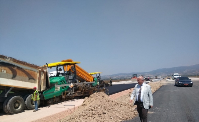 Vali Güvençer, İzmir-İstanbul Otoyolu inşaatını inceledi