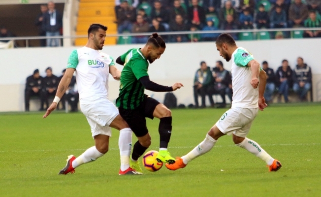 Spor Toto Süper Lig: Akhisarspor: 2 - Bursaspor: 1 (İlk yarı)