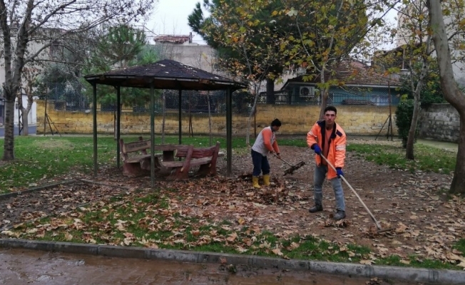 Alaşehir Belediyesi temizlik çalışmalarını aralıksız sürdürüyor