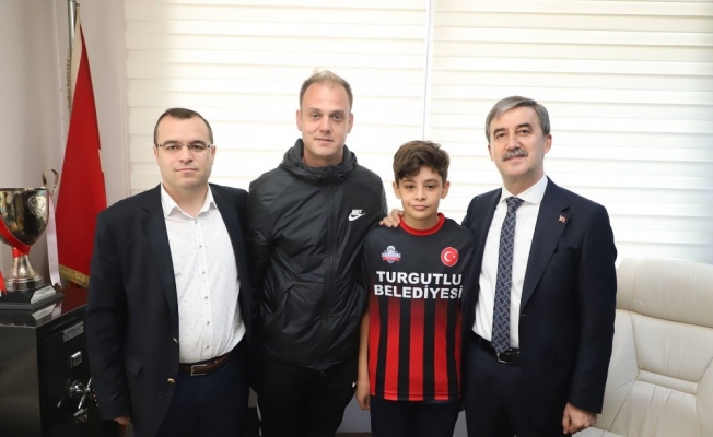Turgutluspor’dan Fenerbahçe’ye transfer oldu