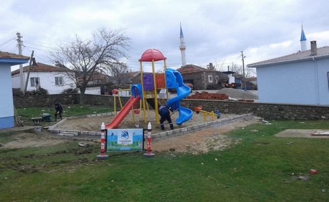 Yunusemre’deki çocuk oyun parkları yenileniyor
