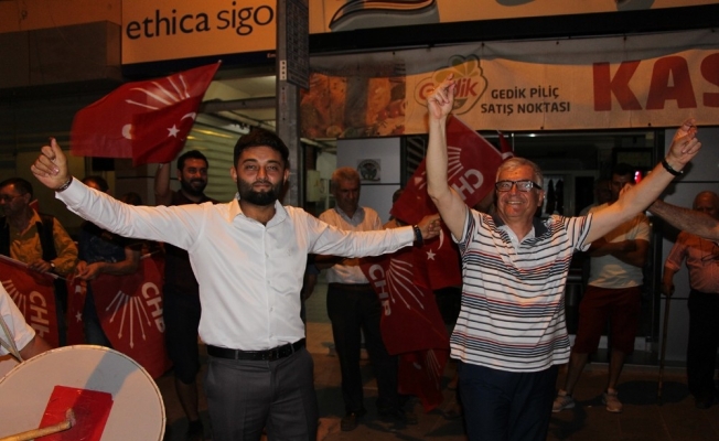 Kula CHP’den İstanbul için coşkulu kutlama