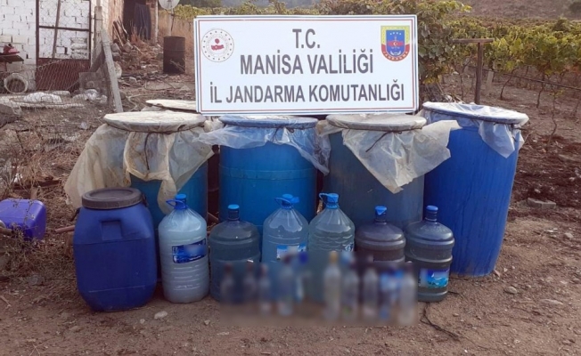 Manisa’da bin 750 litre kaçak içki ele geçirildi