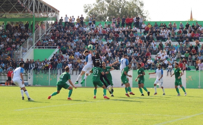 Salihli Belediyespor tek golle 3 puanı kaptı