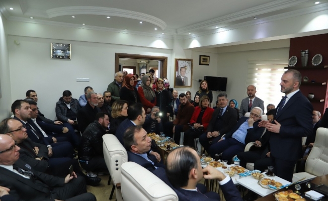 AK Parti’li Çipilioğlu: “İlçe teşkilatımız Türkiye’ye örnek gösterildi”