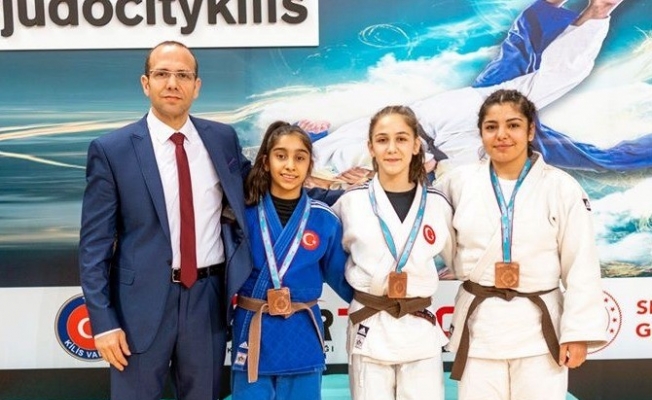 Manisa Büyükşehir’in 5 judocusu milli takımda