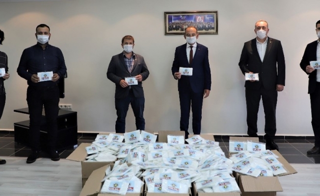 Başkan Akın’dan 25 bin maske desteği