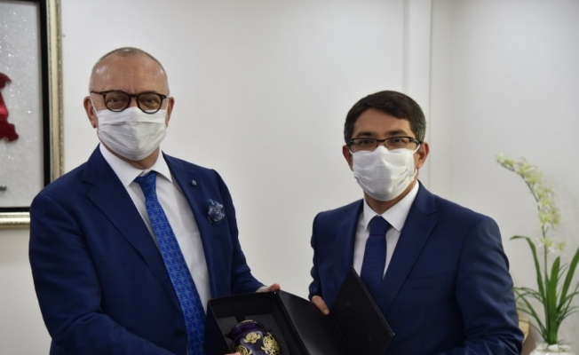 Başkan Ergün, Şehzadeler Belediyesini ziyaret etti