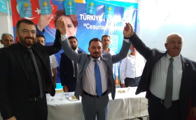 İYİ Parti Selendi’de Türk dönemi