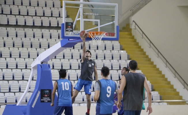 Manisa BBSK Basketbol takımı yeni sezon hazırlıklarını sürdürüyor