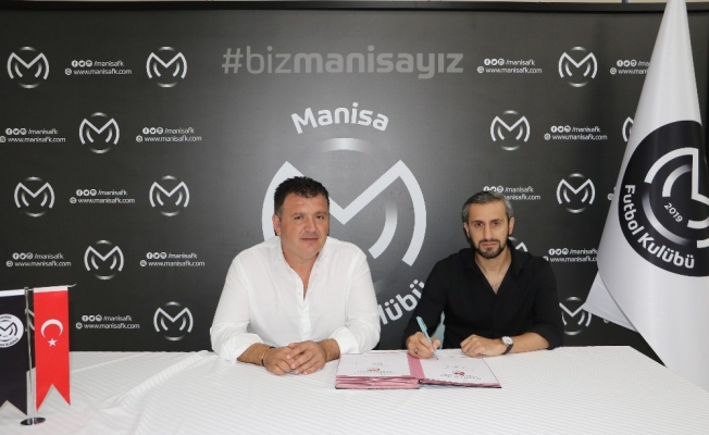 Manisa FK Serkan Özbalta ve Taner Savut’la sözleşme imzaladı