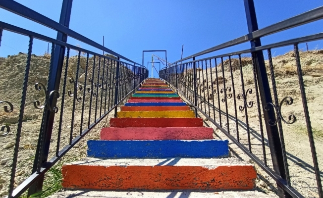 Şatırlar’daki Seyir Tepesine merdiven yapıldı