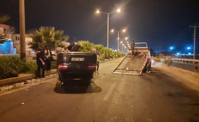 Turgutlu’da kamyon ile otomobil çarpıştı: 3 yaralı