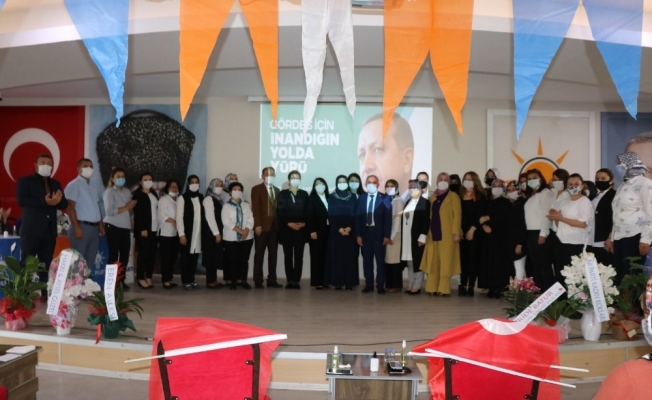Gördes AK Parti Kadın Kolları Başkanı Seher Eren güven tazeledi